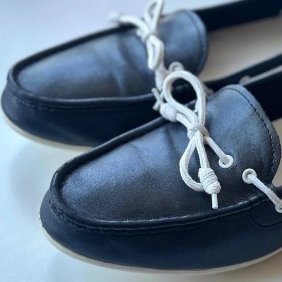 Cole Haan Grand OS Boat Shoes 9.5W Navy Leather Studded Heel - Picture 5 of 16